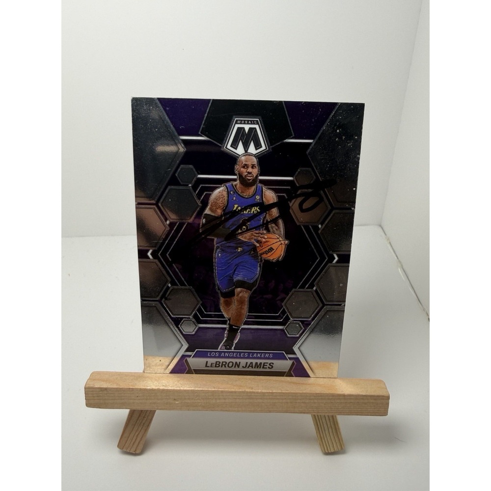 2022-23 Panini Mosaic LeBron James #98 Silver Prizm W/ Signature Needs Authentic